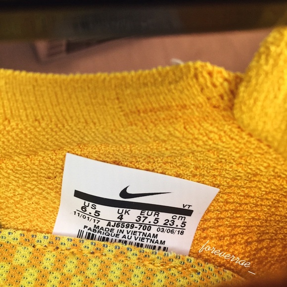 • • S O L D • •  (@alyna_xo) Nike | Air VaporMa... - Picture 4 of 5